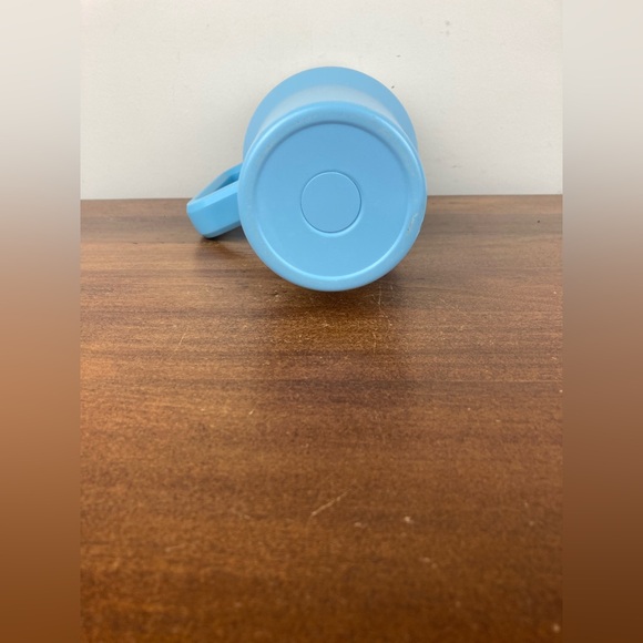 Stanley The Quencher H2.0 Flowstate Tumbler 40 oz - POOL Blue Silver Pre Owned - Picture 5 of 6